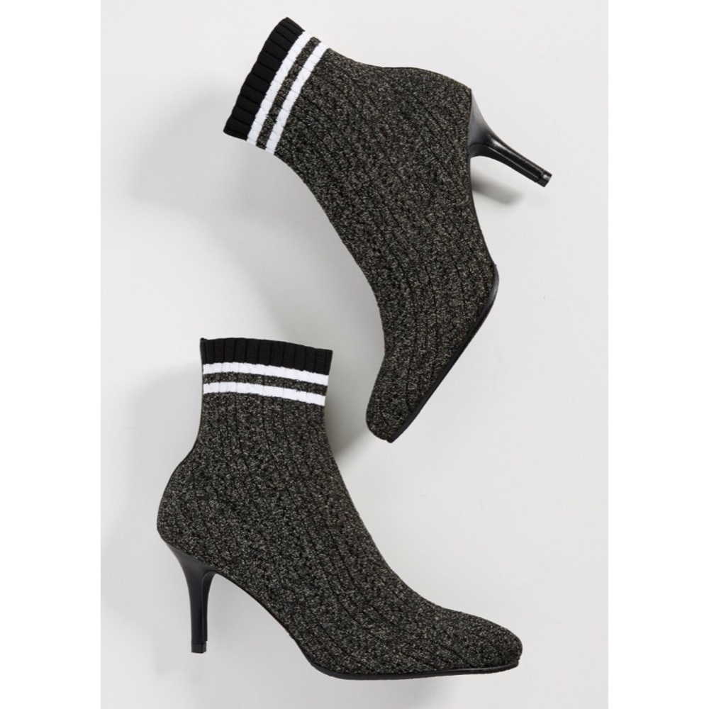 ✨🆕 Stuart Weitzman ✦ Waverly Metal Knit Bootie ✦ - Picture 5 of 8